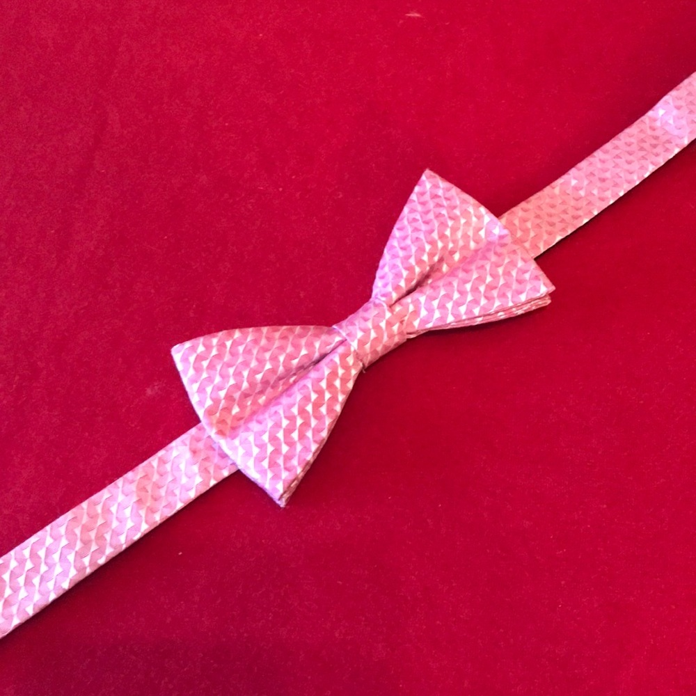 Apt. 9 Pink Textured Bow Tie for Men - Adjustable Sizing